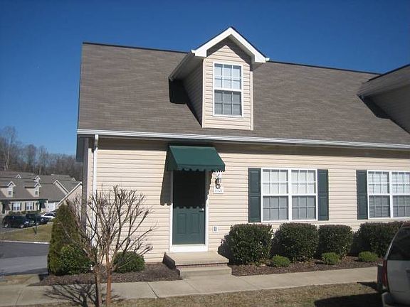 2nd image of 1101 Kensington Pl