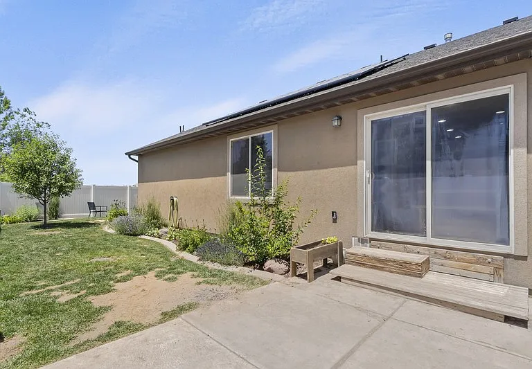 1025 N Apple Seed Ln — Photo 25