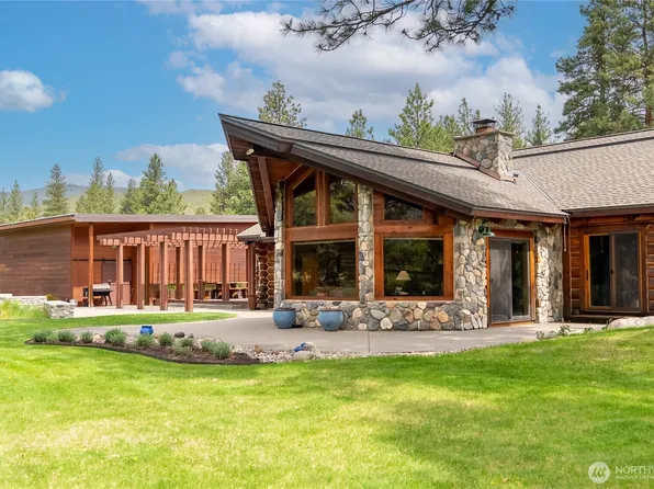 179 Wolf Creek Road, Winthrop, WA 98862