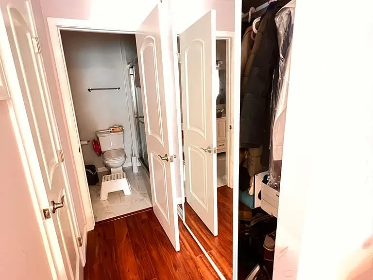 10500 Sunland Blvd #3 — Photo 11