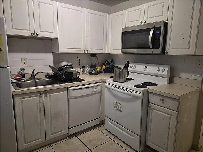 202 Poinsettia Pine Ct #202 — Photo 7