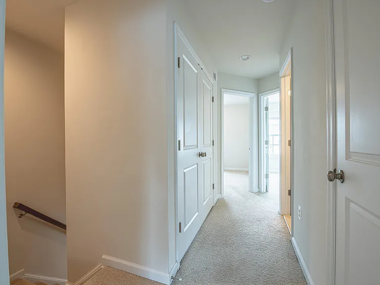 236 Willowshire Ct — Photo 5