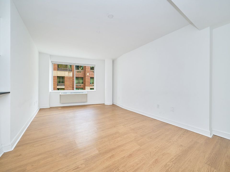 1st image of 160 Riverside Blvd APT 5E