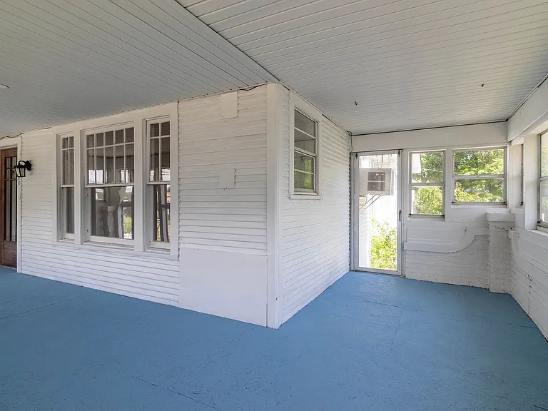 108 Blount St — Photo 5