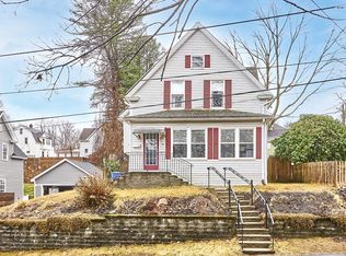 19 Knox St, Worcester, MA 01603