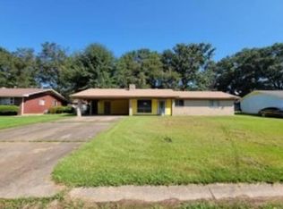 4832 Rosehaven Dr, Jackson, MS 39209