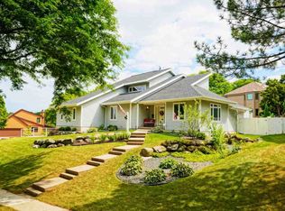 6325 Stonefield Rd, Middleton, WI 53562