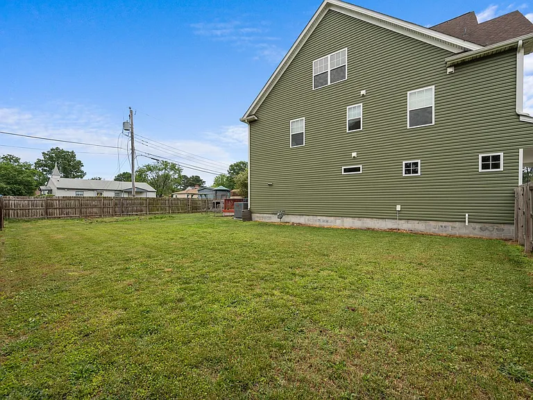 8128 Van Patten Rd — Photo 42