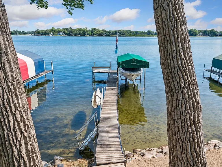 4941 Island View Dr — Photo 2