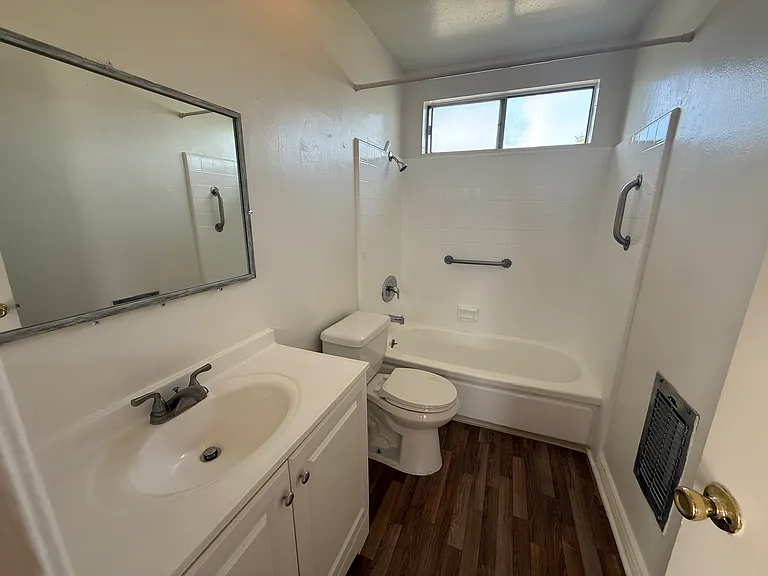 6535 Fulton Ave #205 — Photo 7