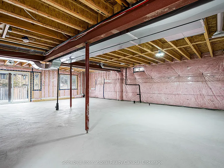 45 McLean Ave — Photo 39