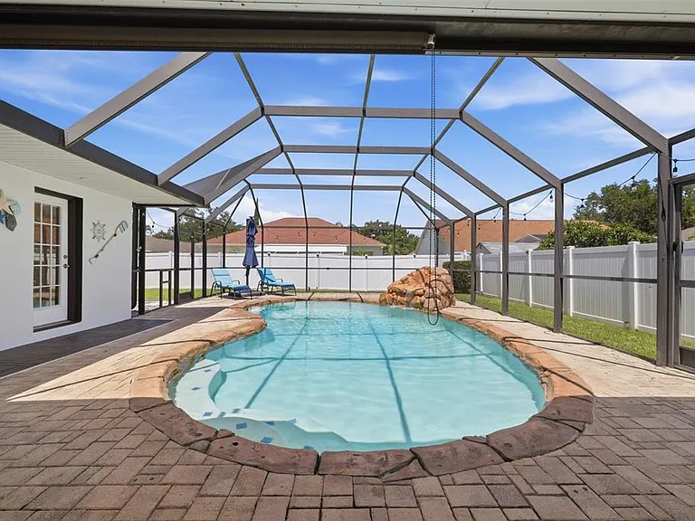 2210 Towering Oaks Cir — Photo 38