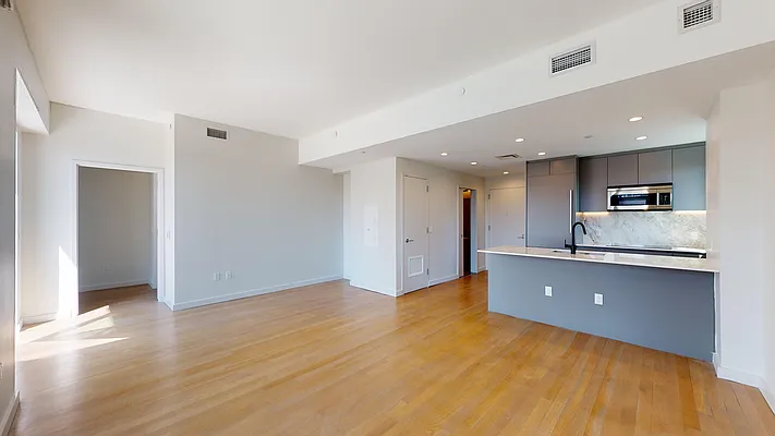 Rented by Bond New York | media 3