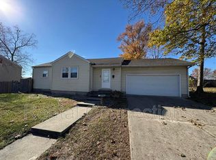 712 N Madison St, Marion, IL 62959