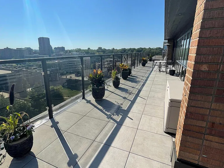 Plaza House — Photo 101