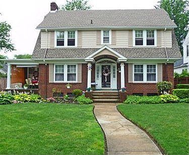 1st image of 582 Greenwood Ave