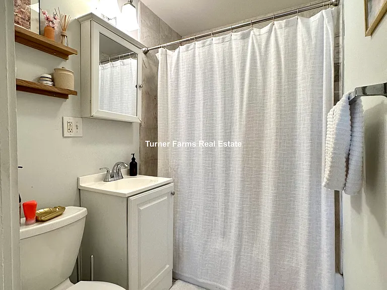 914 Dorchester Ave #2R — Photo 13