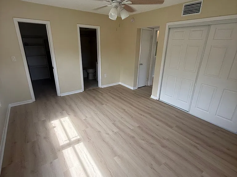 2099 Kings Hwy #1 — Photo 7