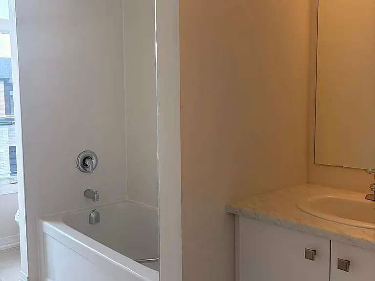 2909 Nakina St — Photo 13