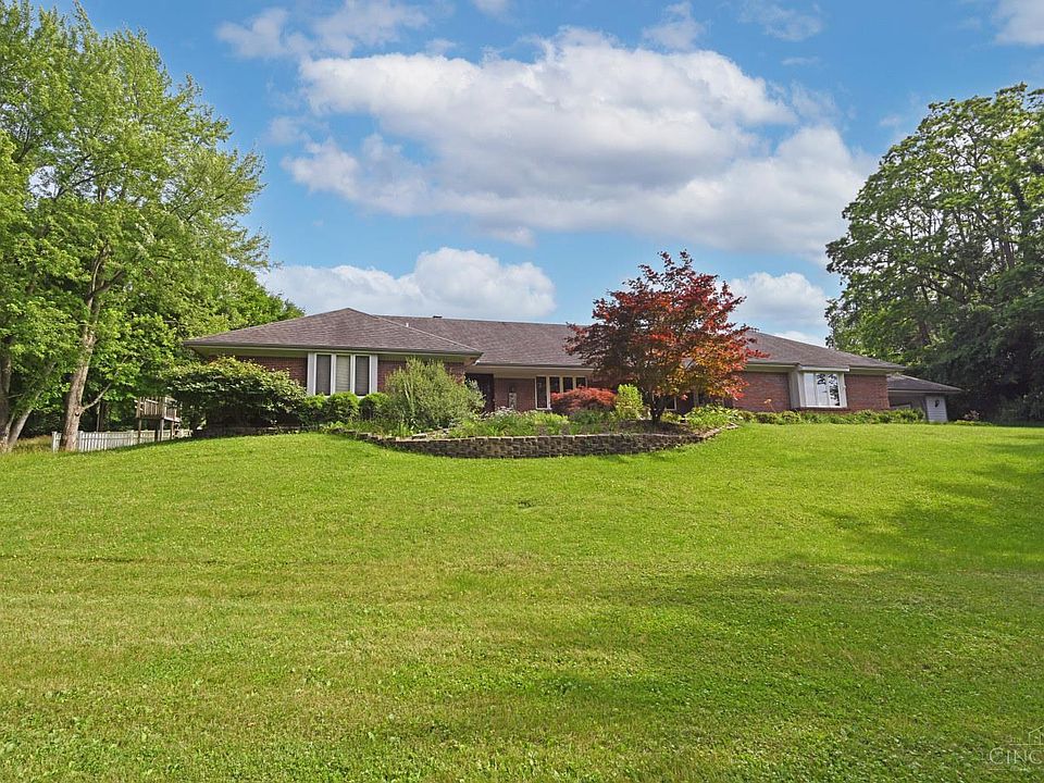 1st image of 560 Louise Dr