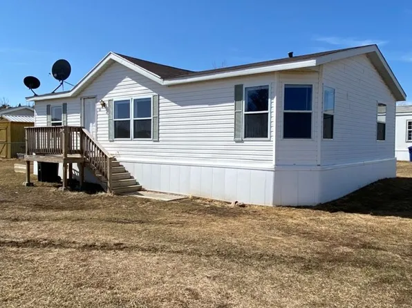 230 East St, Dickinson, ND 58601