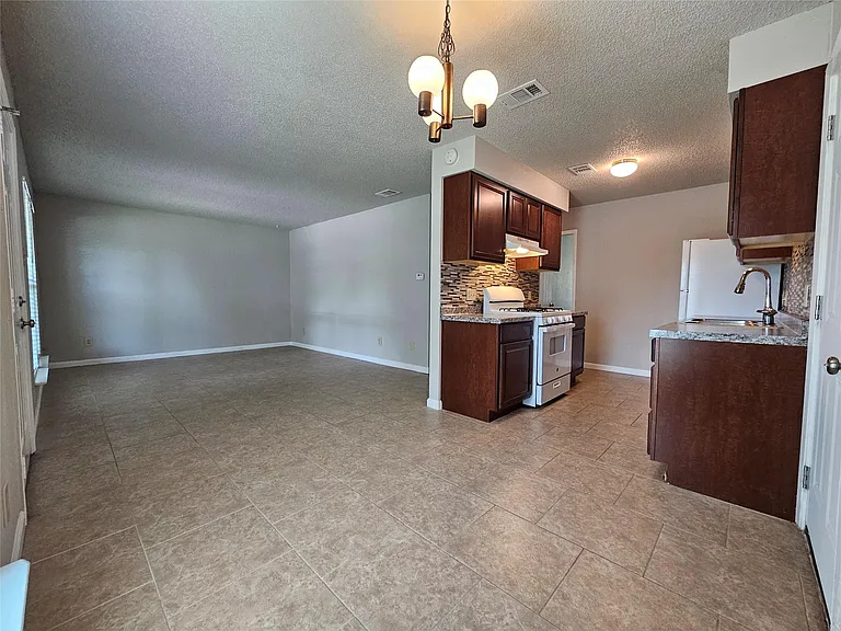 6800 Lunar Dr #A — Photo 7