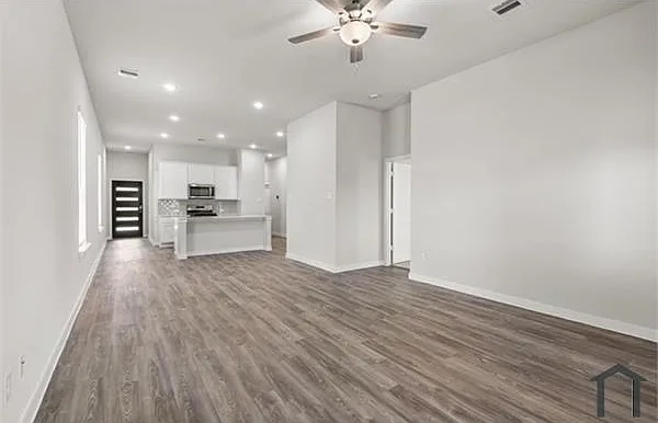 21022 Armstrong County Dr — Photo 16