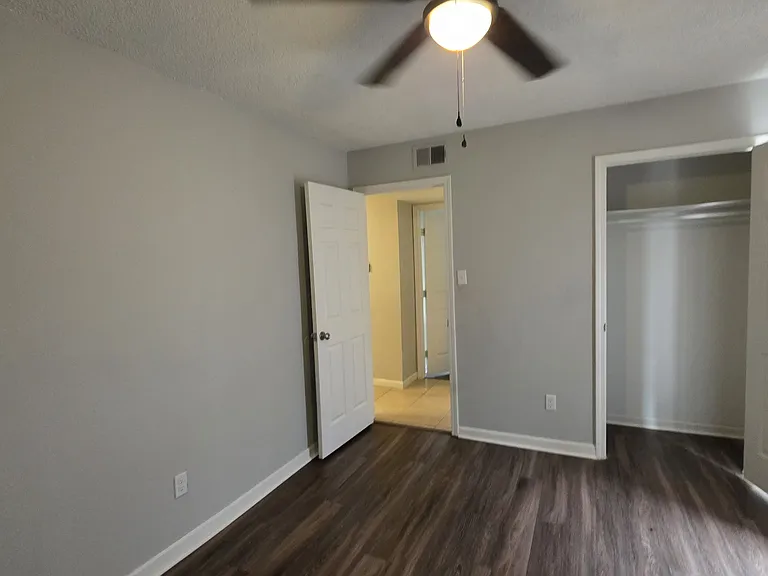 5343 Clinchport Cir — Photo 8