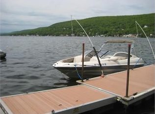 6 Van Orden Ln, Greenwood Lake, NY 10925