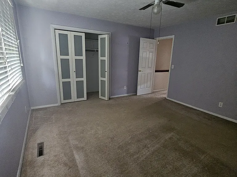 105 E Lincoln St #1-I-1 — Photo 6