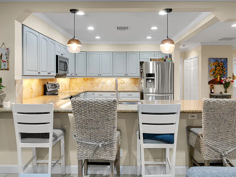 22860 Ironwedge Dr — Photo 32
