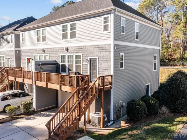 8529 Sharonbrook Dr, Charlotte, NC 28210
