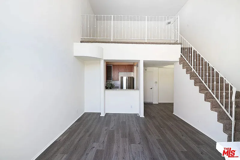 1 bed, 1.0 bath, 810 sqft, $1,790 — Photo 4