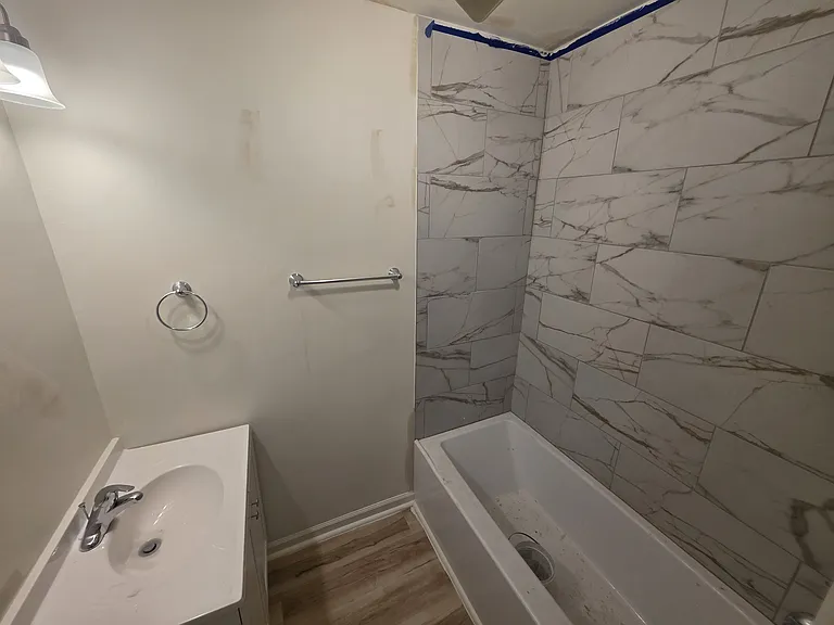 2221 Mayflower Ave — Photo 10