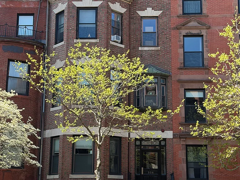506 Beacon St #4 — Photo 9
