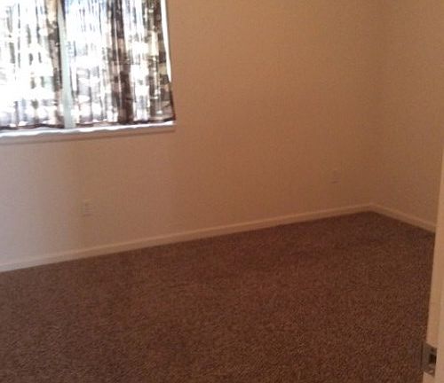 3rd image of 1214 Walnut Ave #22
