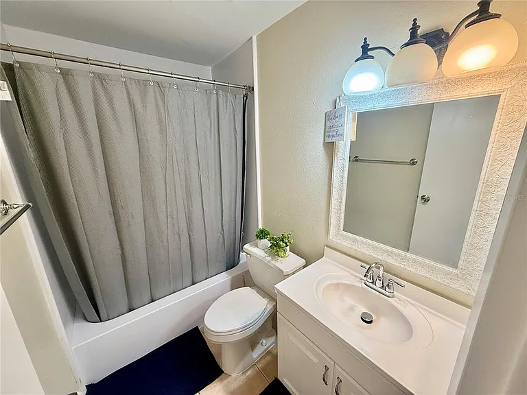 2612 Hidden Lake Dr N #D — Photo 13