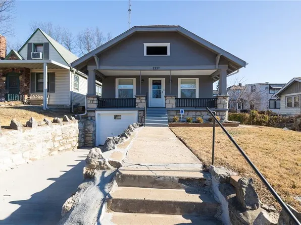 2237 Hardesty Ave, Kansas City, MO 64127