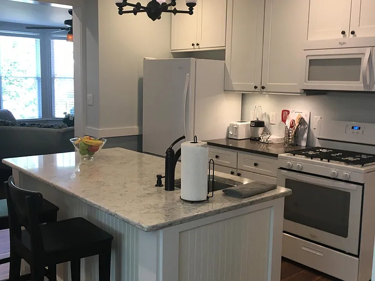325 S Grant St — Photo 10