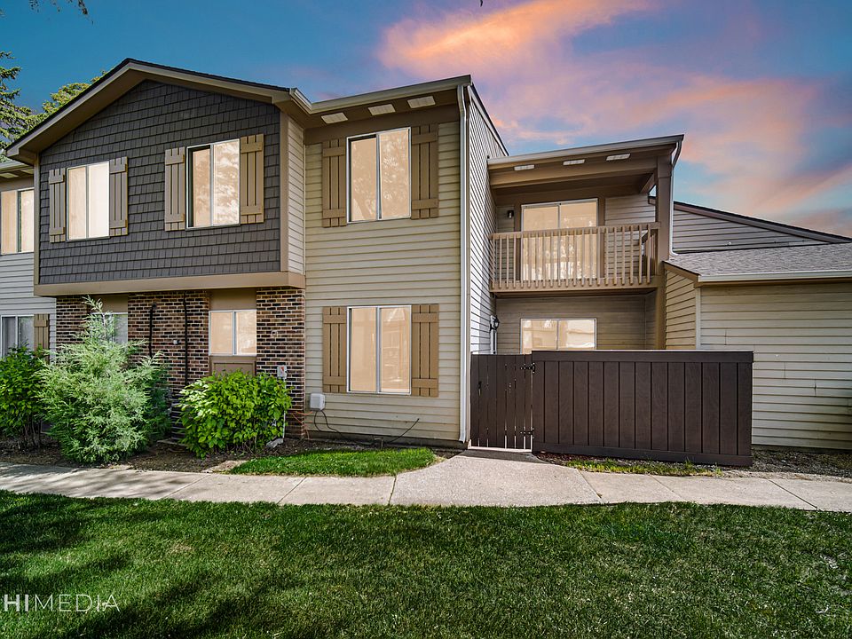 1st image of 21 Fernwood Dr #P