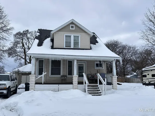 202 Catherine Ave, Muskegon, MI 49442