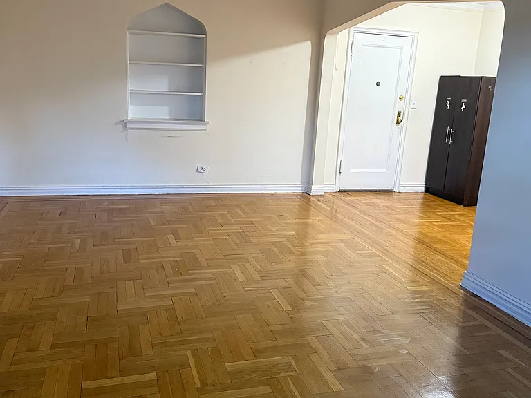 34 Clinton Pl #5C — Photo 10