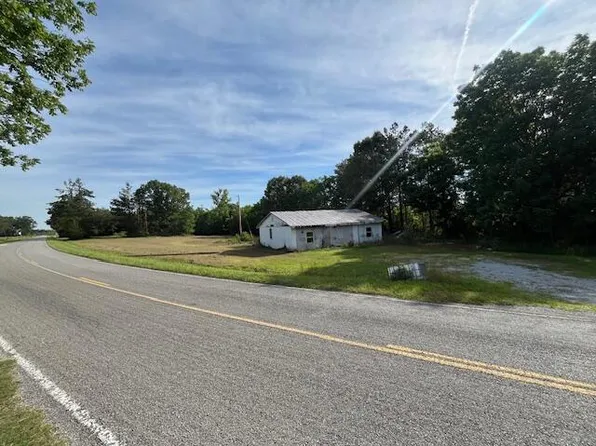 214 County Road 6121, Baldwyn, MS 38824