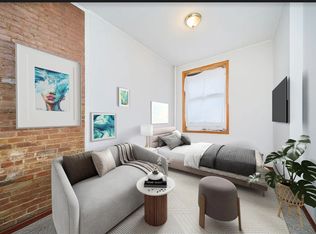 331 W 43rd St APT 1A, New York, NY 10036