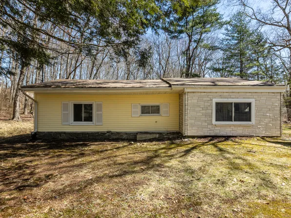 39 Johnson Cove Road, Griswold, CT 06351