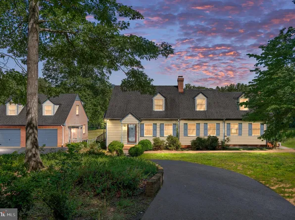 659 Pea Ridge Rd, Hood, VA 22723