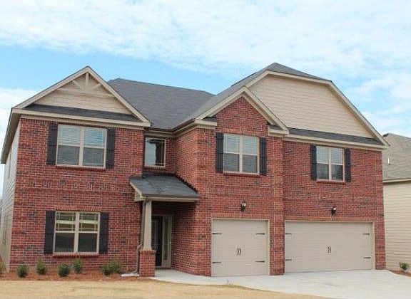 3rd image of 4033 Lakewood Dr