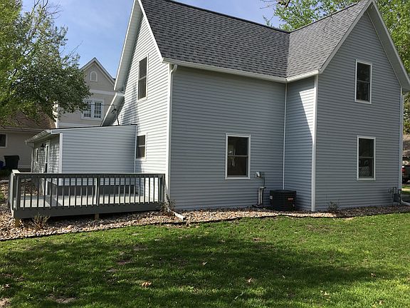 side view showing deck