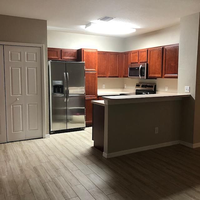Eat in Kitchen