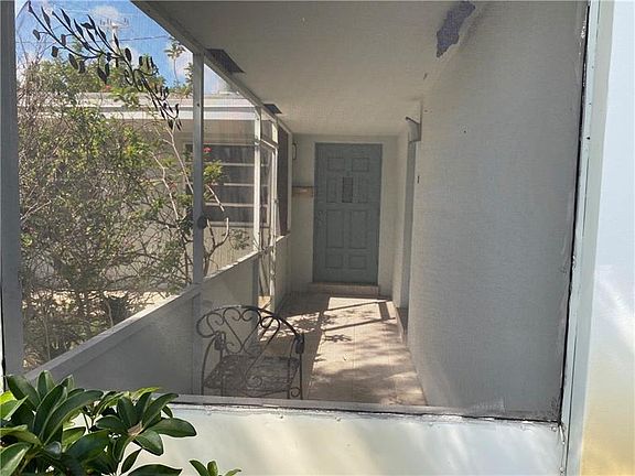3rd image of 1229 NE 35th St